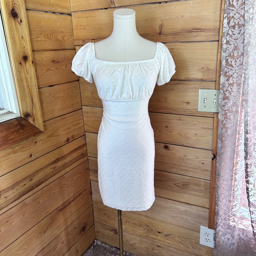 White Eyelet Milkmaid Dress Large Mini Sundress Coquette Floral Lace Heart Hips